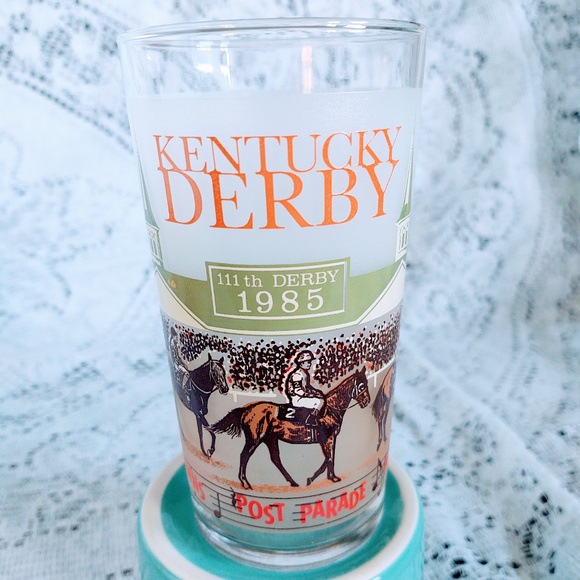 Harry M. Stevens Other - * 1985 KENTUCKY DERBY GLASS 111TH DERBY OFFICIAL HARRY M STEVENS 3/$20 BUNDLE